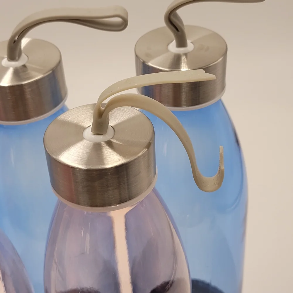 5 pcs 22oz (650ml) Water Bottle With Stainless Steel Lid & Rubber Carrying Strap